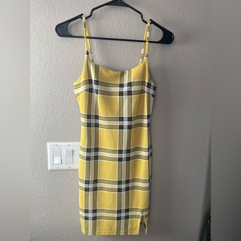 Clueless! Dress - Picture 2 of 3